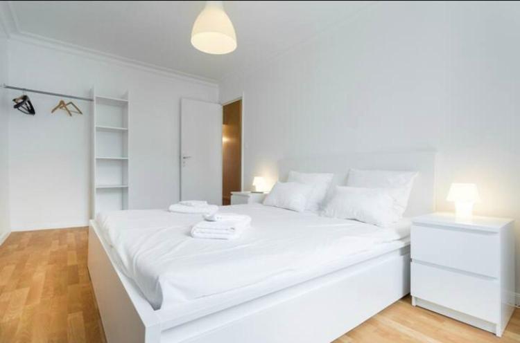 Big White Apartment นีซ ภายนอก รูปภาพ